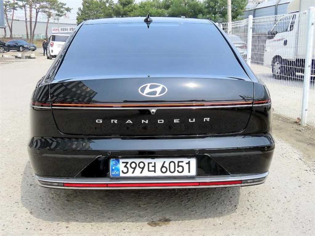 HYUNDAI Grandeur - Vista 4
