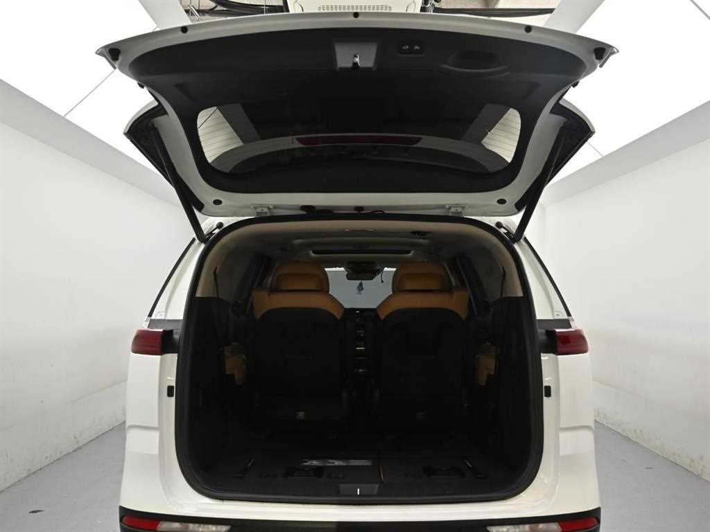 KIA Carnival 2023 Blanco - Importación desde Corea - HF Imports Iquique - Foto 19