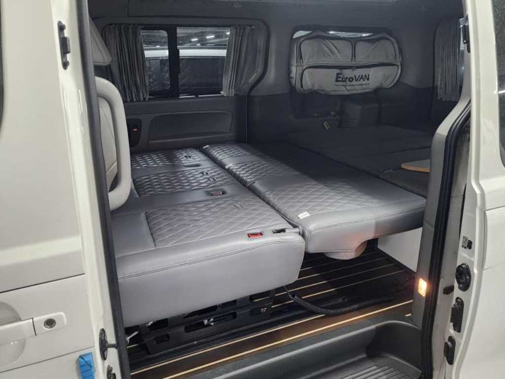 HYUNDAI Starex - Vista 11