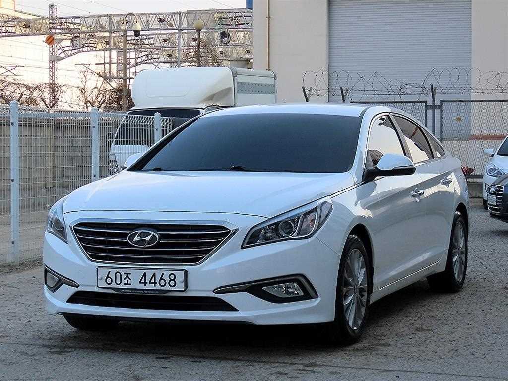 HYUNDAI Sonata - Vista 2