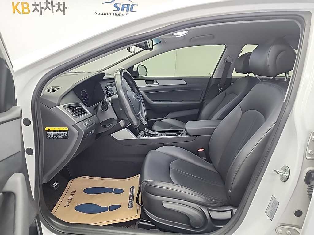 HYUNDAI Sonata - Vista 11