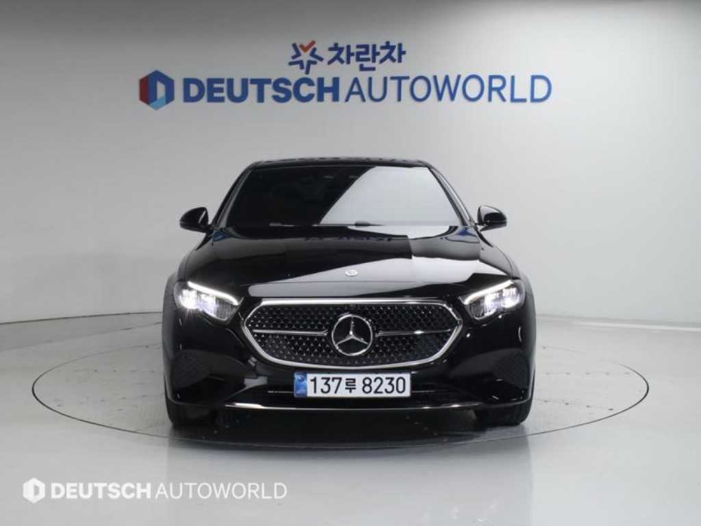 Mercedes Benz E class - Vista 3