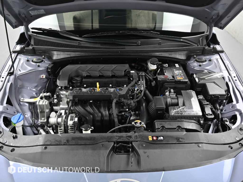 HYUNDAI Avante - Vista 6