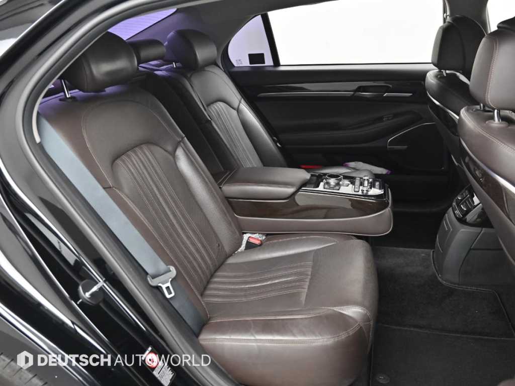 Genesis EQ900 - Vista 12