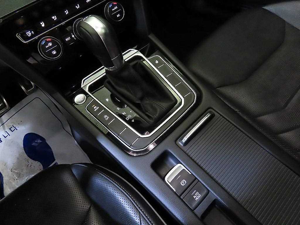 Volkswagen Arteon - Vista 12