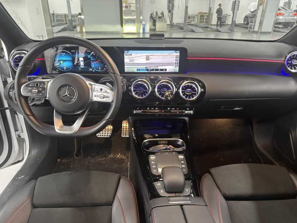 Mercedes Benz A Class - Vista 10