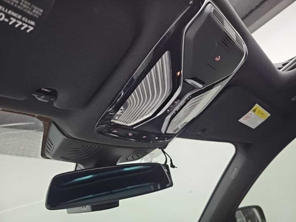 BMW 7 Series - Vista 11