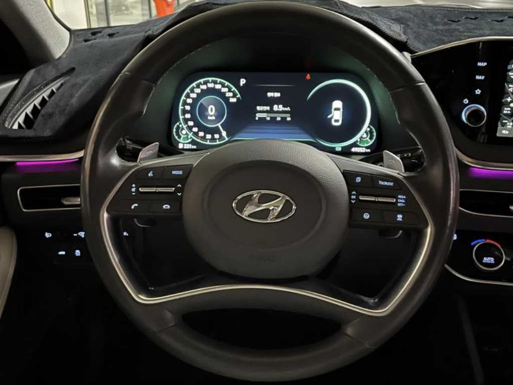 HYUNDAI Sonata - Vista 11