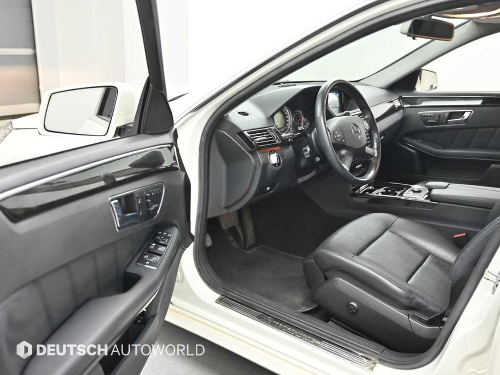Mercedes Benz E class - Vista 11