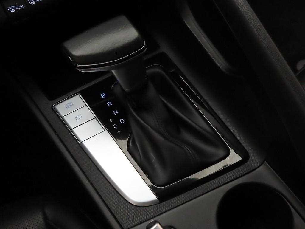 HYUNDAI Avante - Vista 10