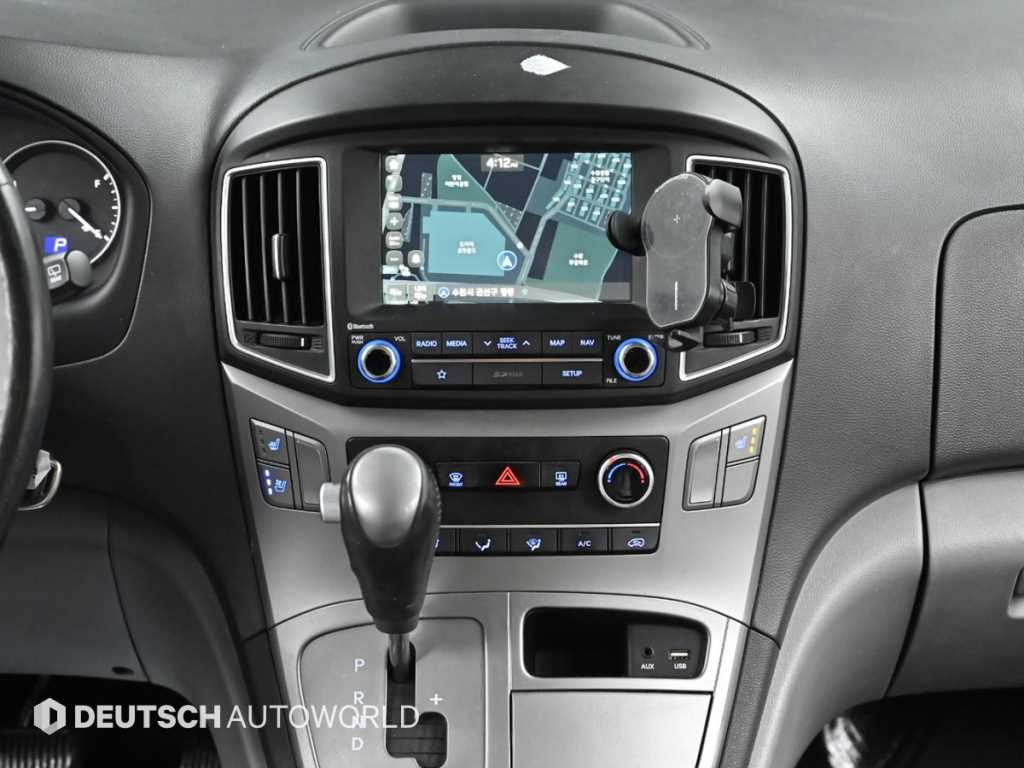 HYUNDAI Starex 2019 Gris - Importación desde Corea - HF Imports Iquique - Foto 14