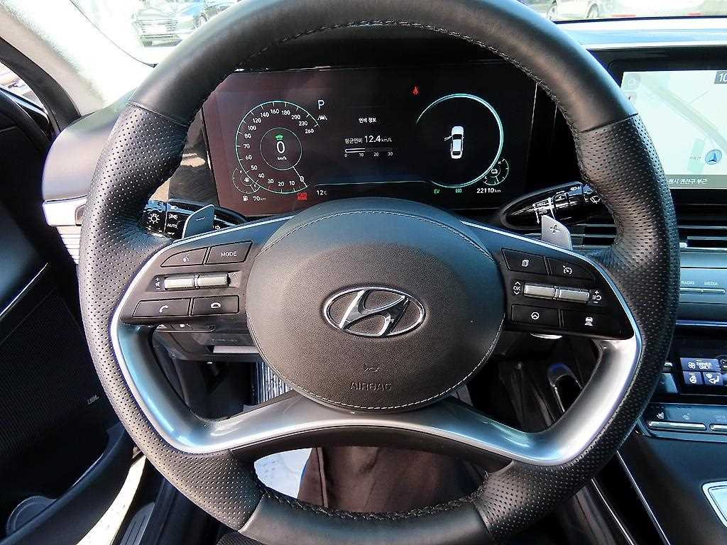 HYUNDAI Grandeur - Vista 8