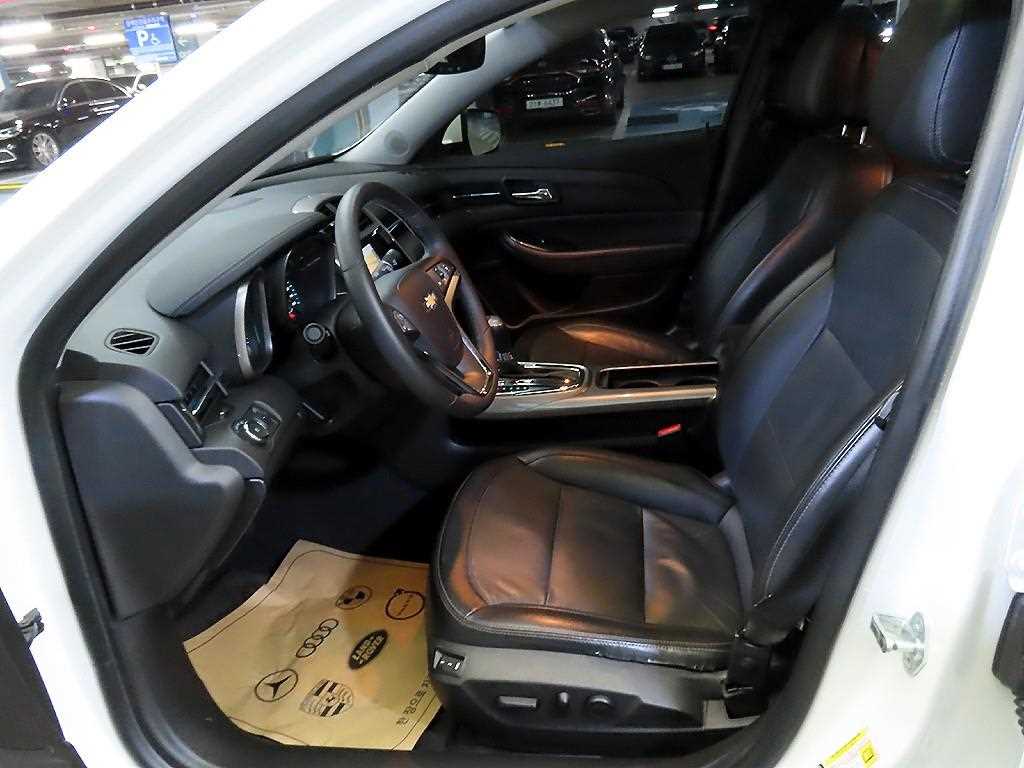 Chevrolet Malibu - Vista 6