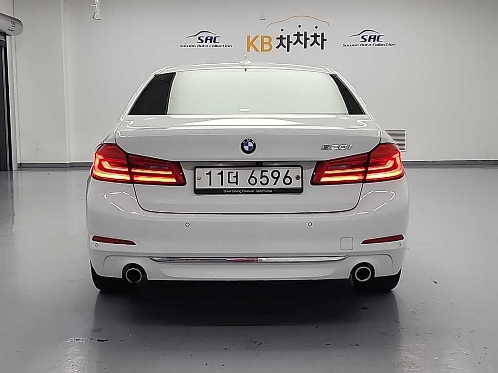 BMW 5 Series - Vista 3