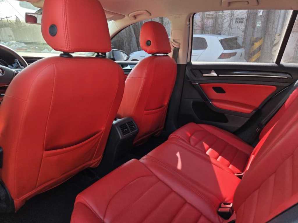 Volkswagen Golf - Vista 5