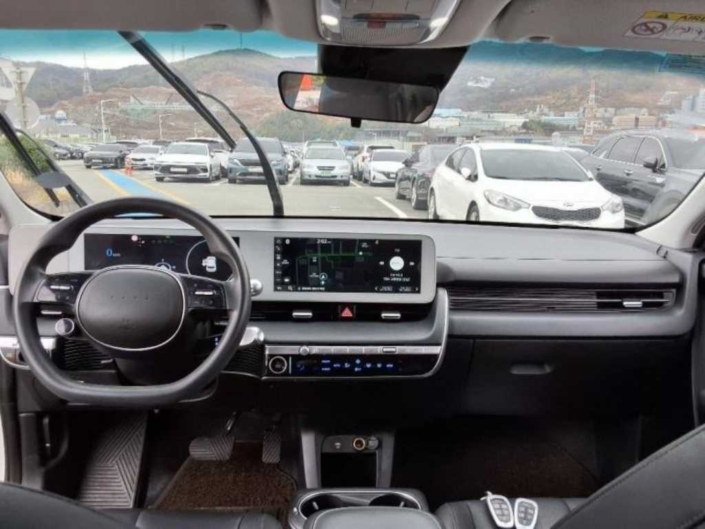 HYUNDAI Ioniq 5 - Vista 4