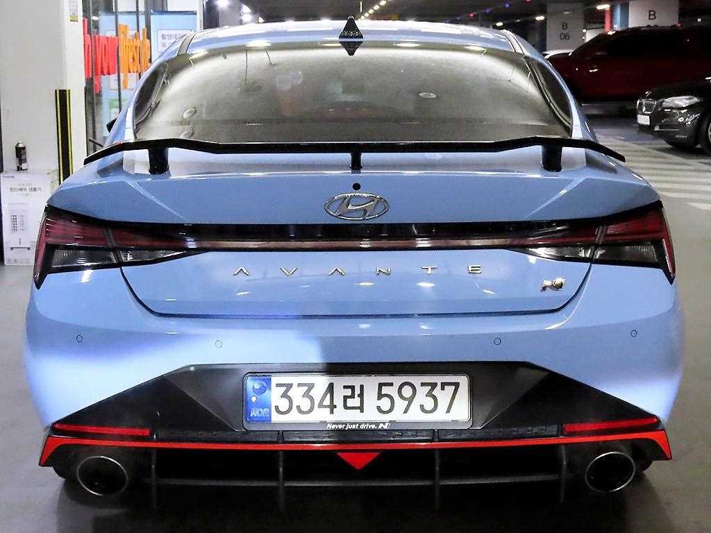 HYUNDAI Avante - Vista 5