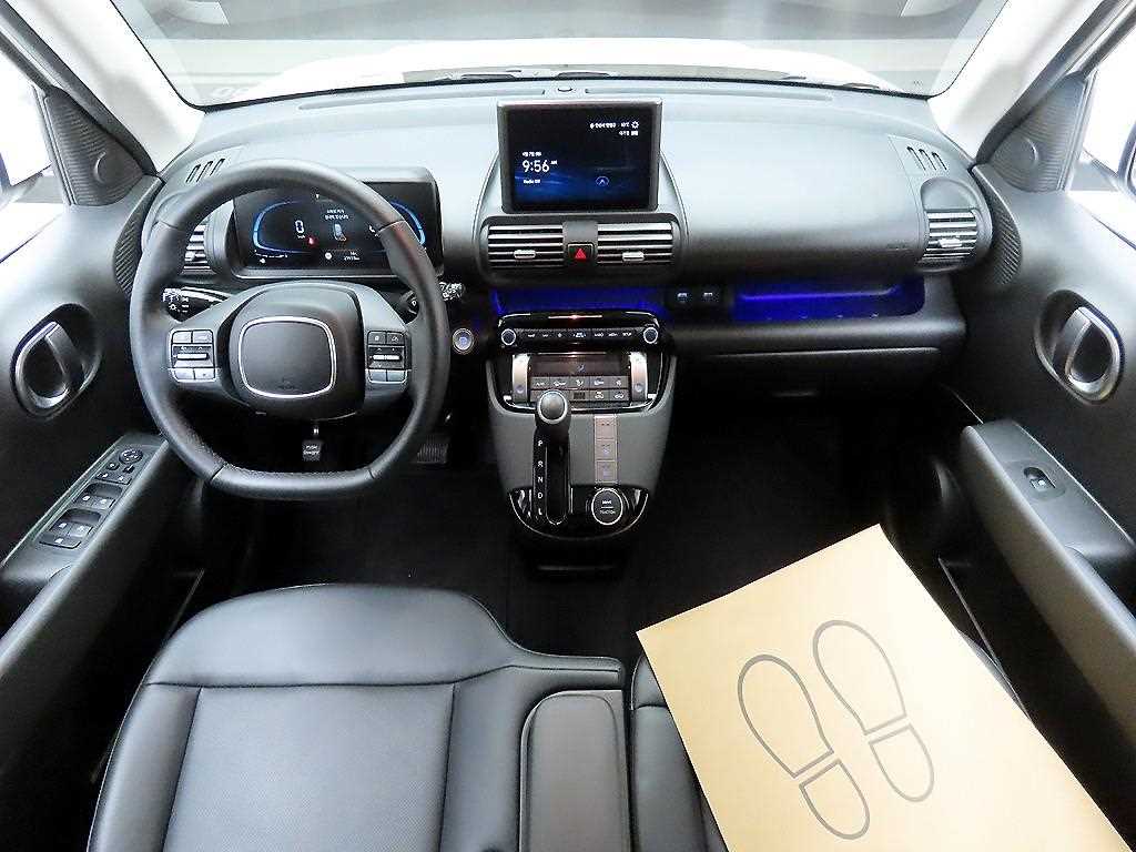 HYUNDAI Casper - Vista 8