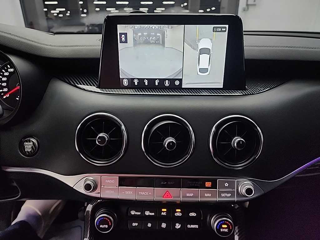 KIA Stinger - Vista 12