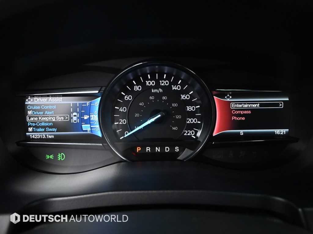 Ford Explorer - Vista 8