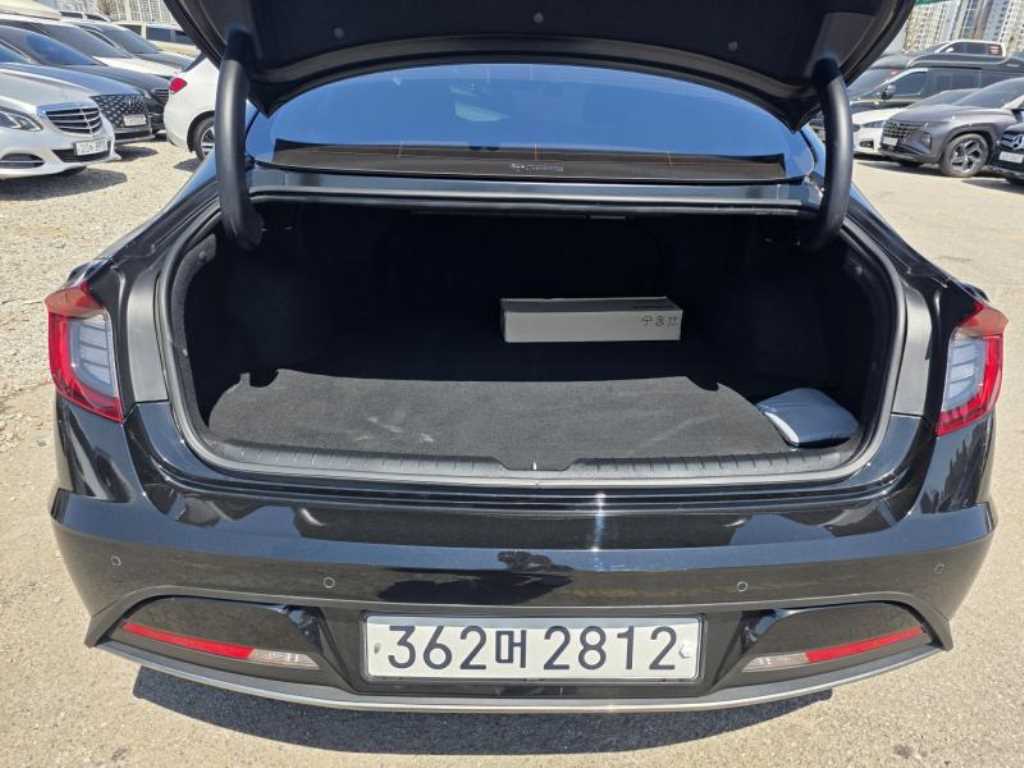 HYUNDAI Sonata - Vista 10