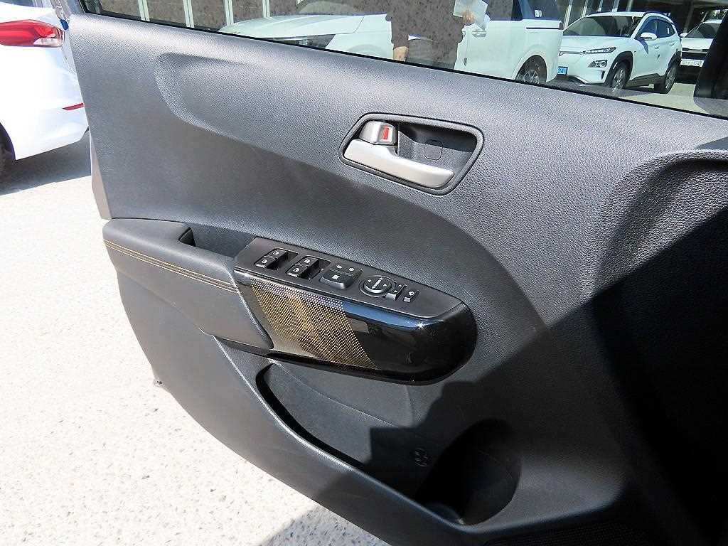 KIA Morning - Vista 11