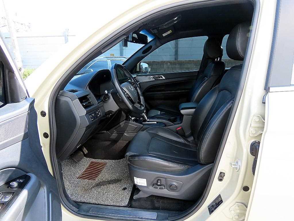 Ssangyong Rexton - Vista 7