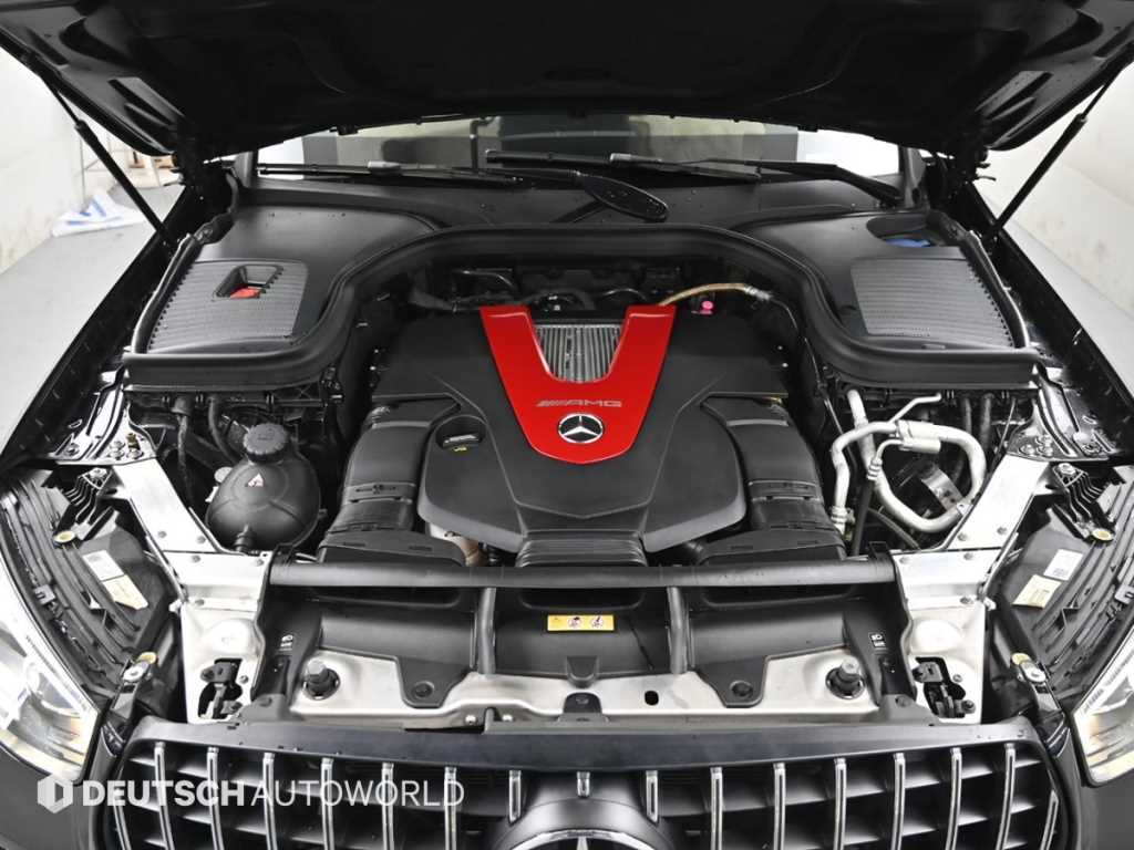 Mercedes Benz GLC Class - Vista 6