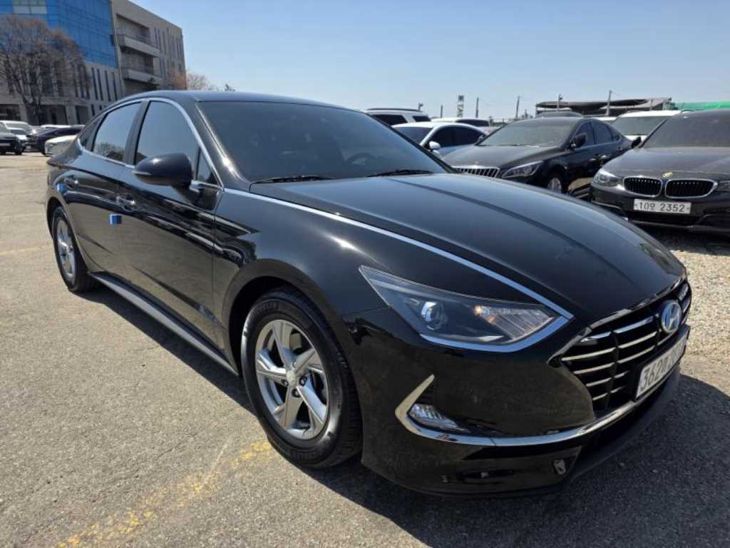 HYUNDAI Sonata - Vista 8