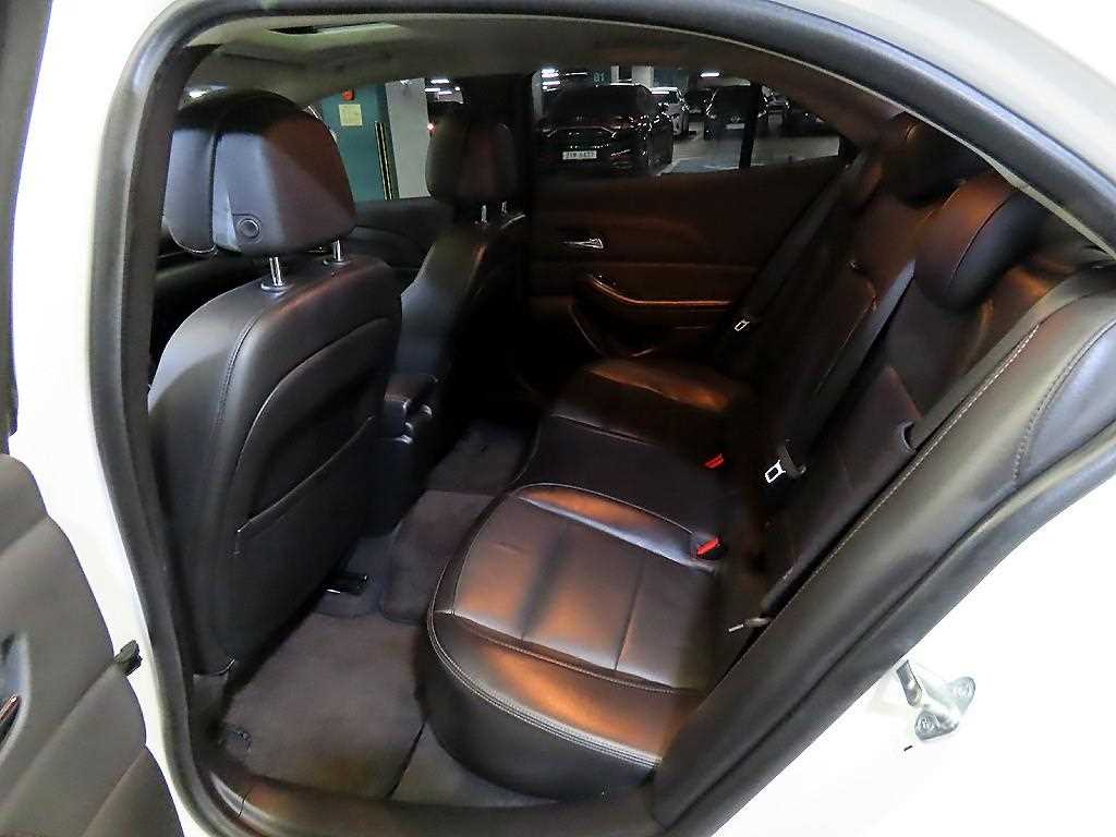 Chevrolet Malibu - Vista 7