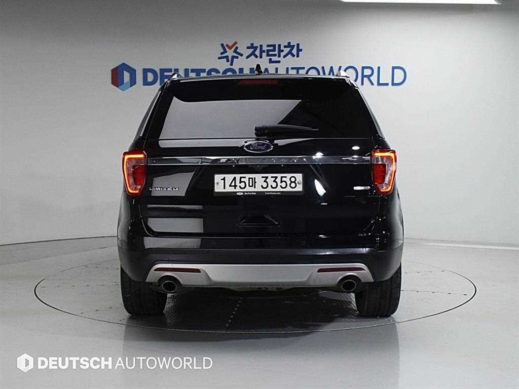 Ford Explorer - Vista 4