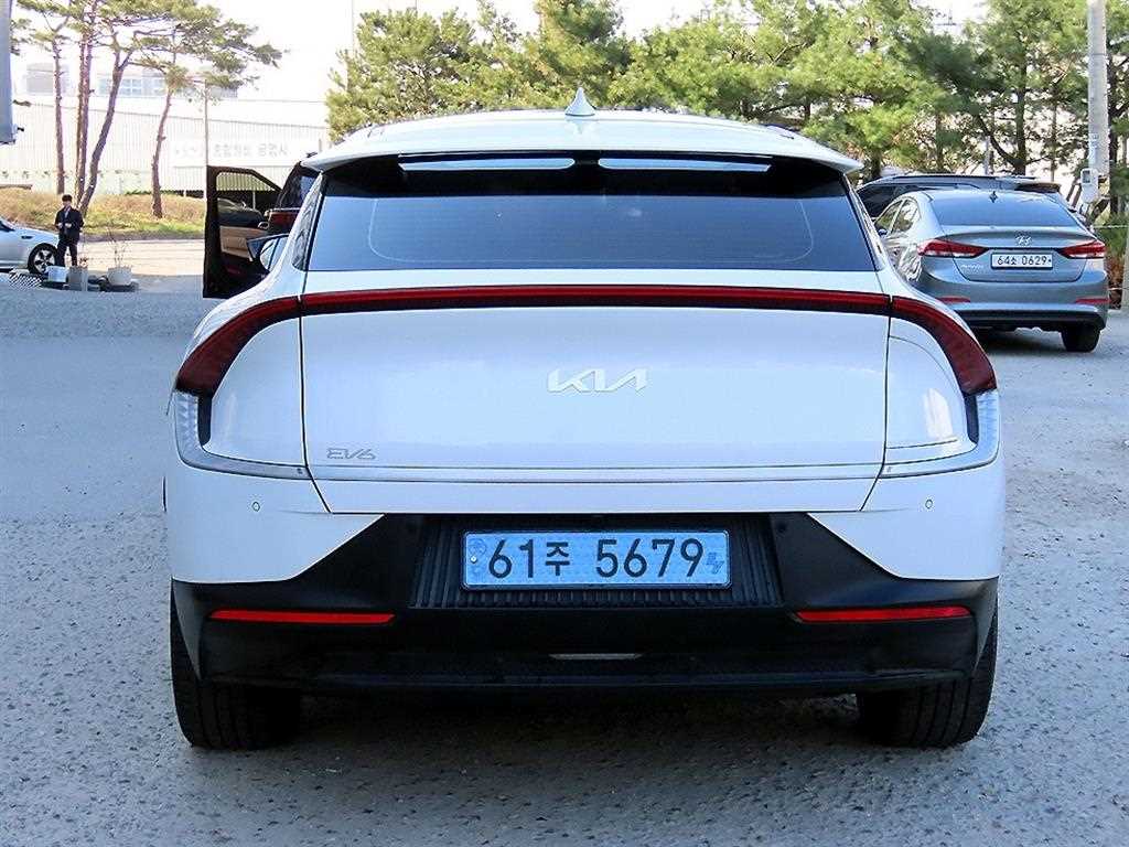 KIA EV6 - Vista 2