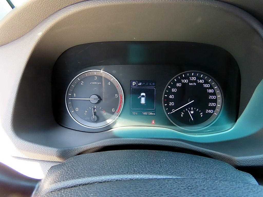 HYUNDAI Tucson - Vista 9