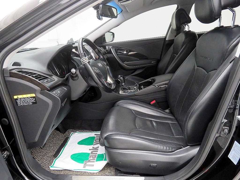 HYUNDAI Grandeur - Vista 5