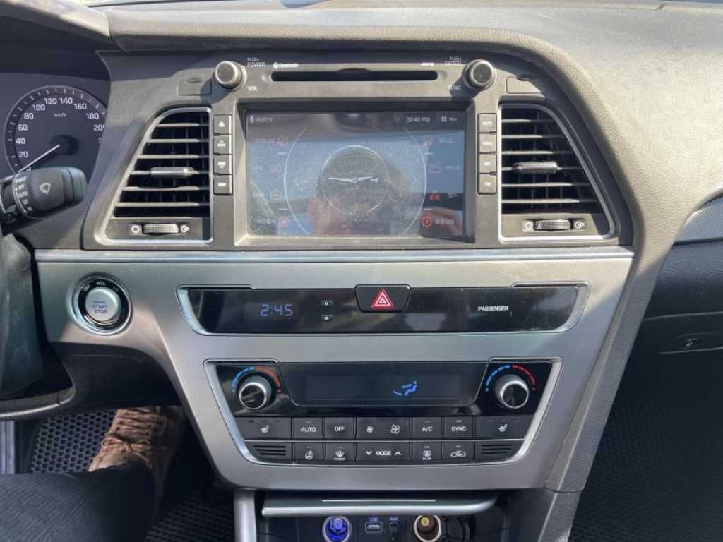 HYUNDAI Sonata - Vista 9