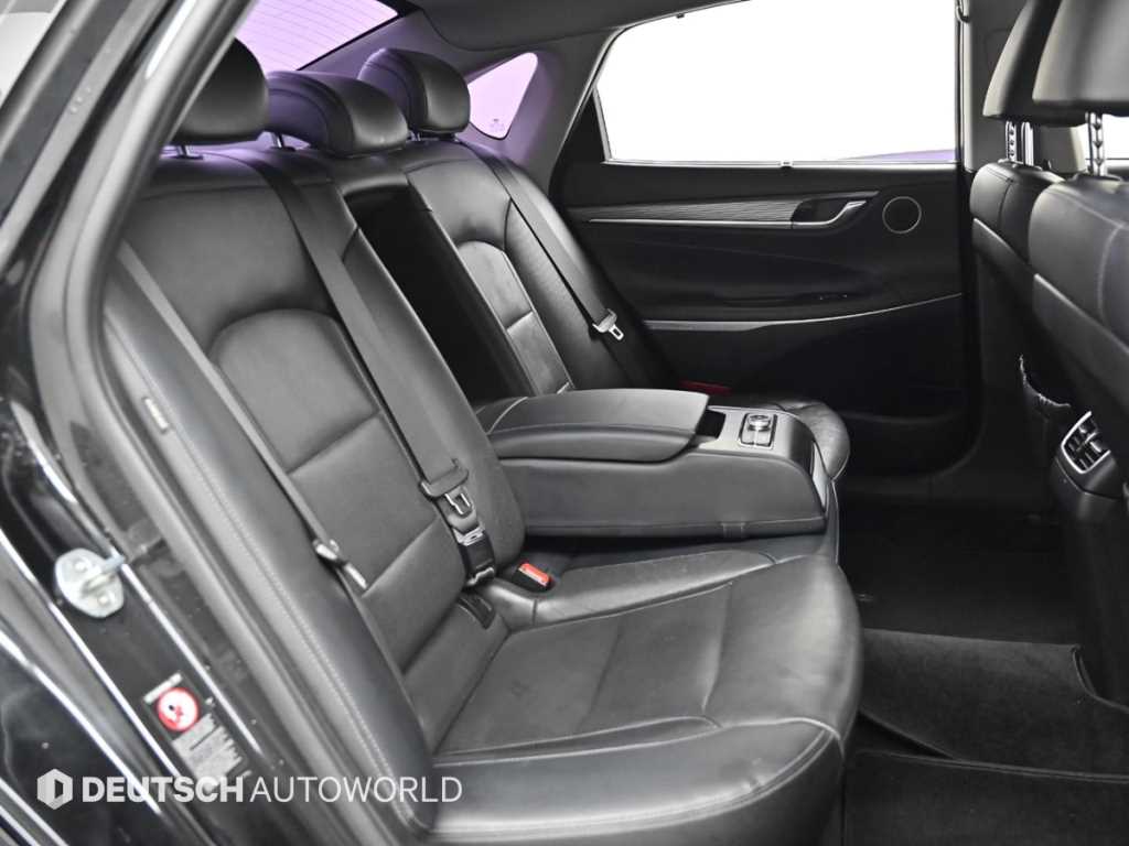 HYUNDAI Grandeur - Vista 12