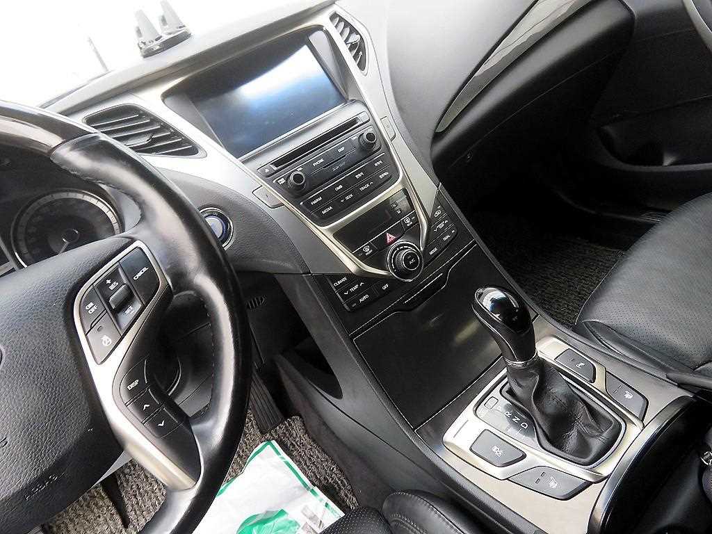 HYUNDAI Grandeur - Vista 10