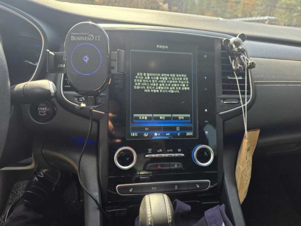 SAMSUNG SM6 - Vista 11