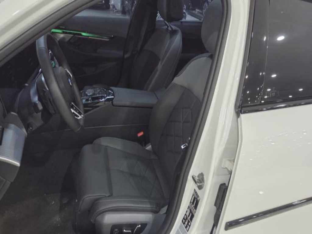 BMW 5 Series 2024 - Importación desde Corea - HF Imports Iquique - Foto 13