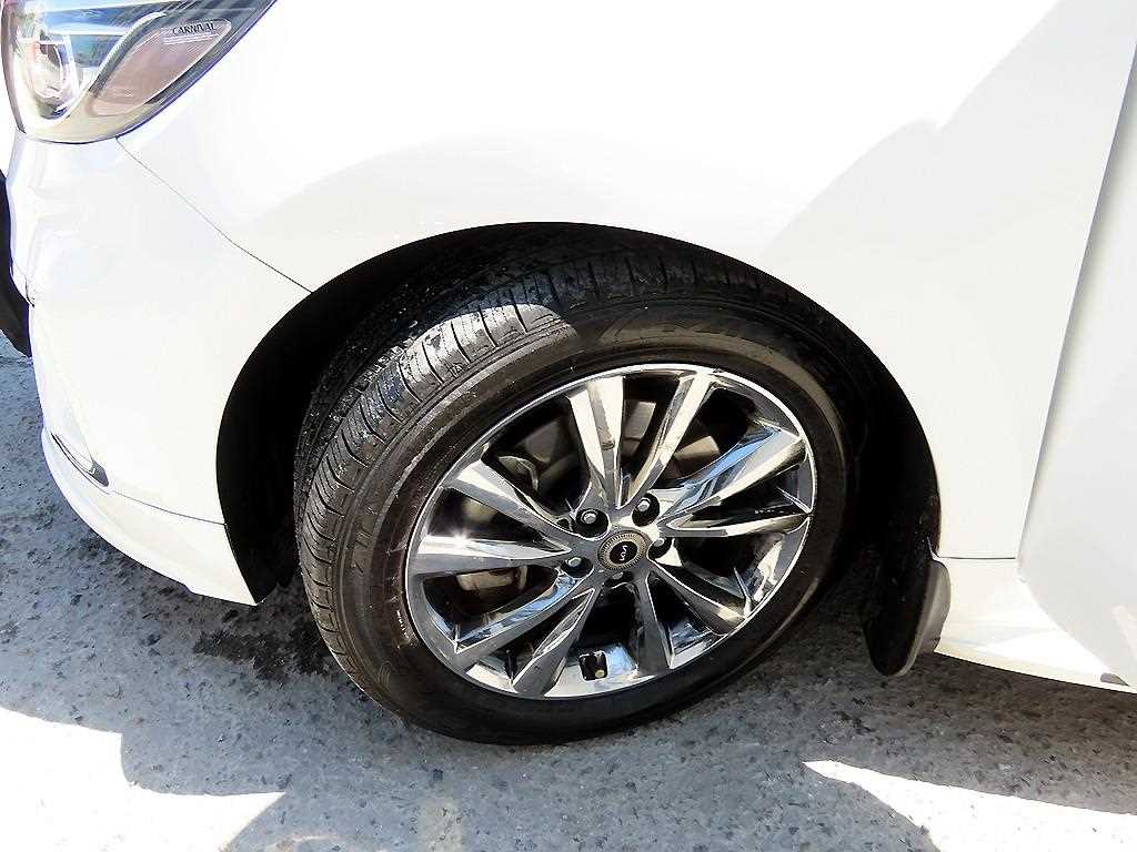 KIA Carnival 2019 Blanco - Importación desde Corea - HF Imports Iquique - Foto 20