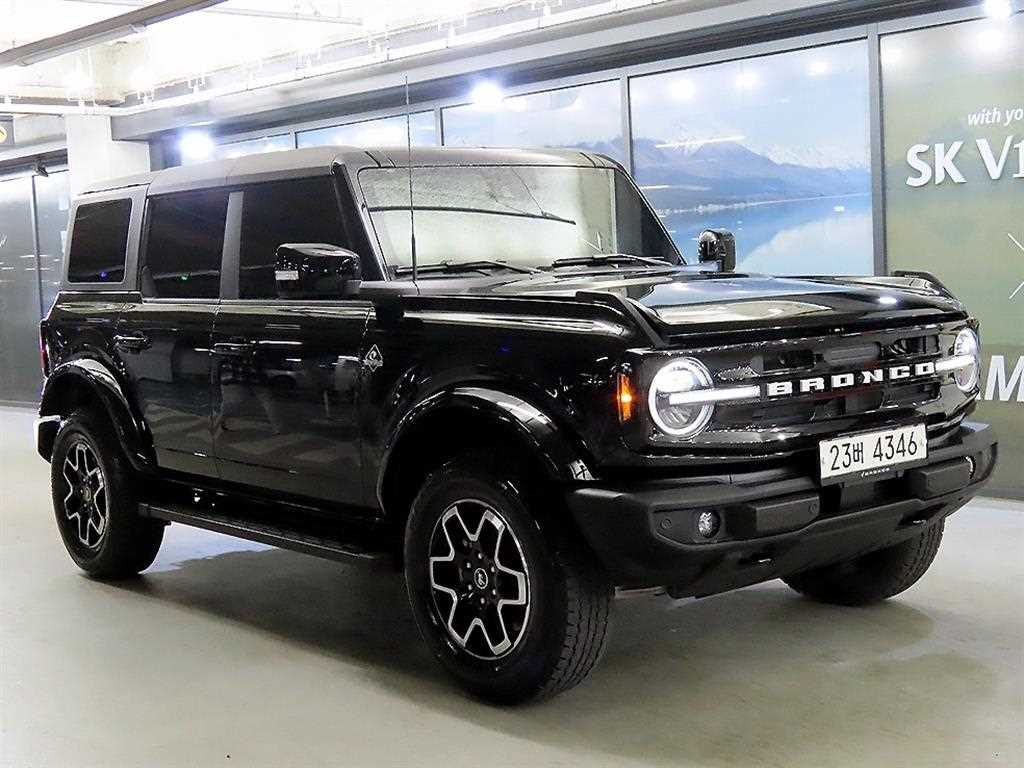 Ford Bronco 2023 Negro - Importación desde Corea - HF Imports Iquique - Foto 1