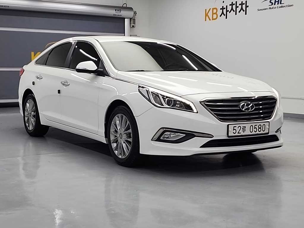 HYUNDAI Sonata - Vista 4