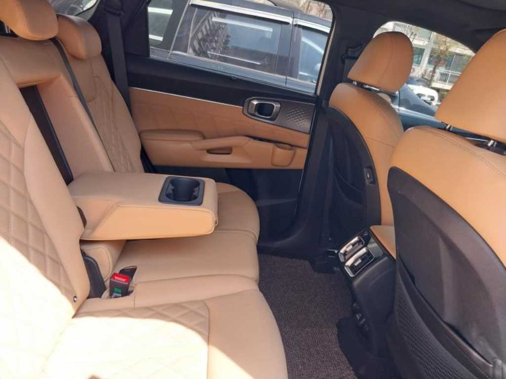 KIA Sorento - Vista 7