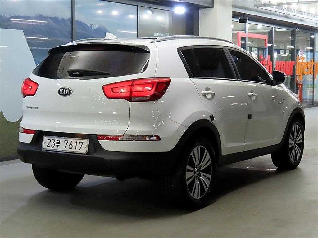 KIA Sportage - Vista 4