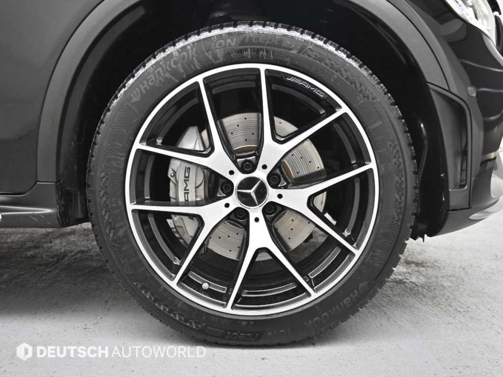 Mercedes Benz GLC Class - Vista 5