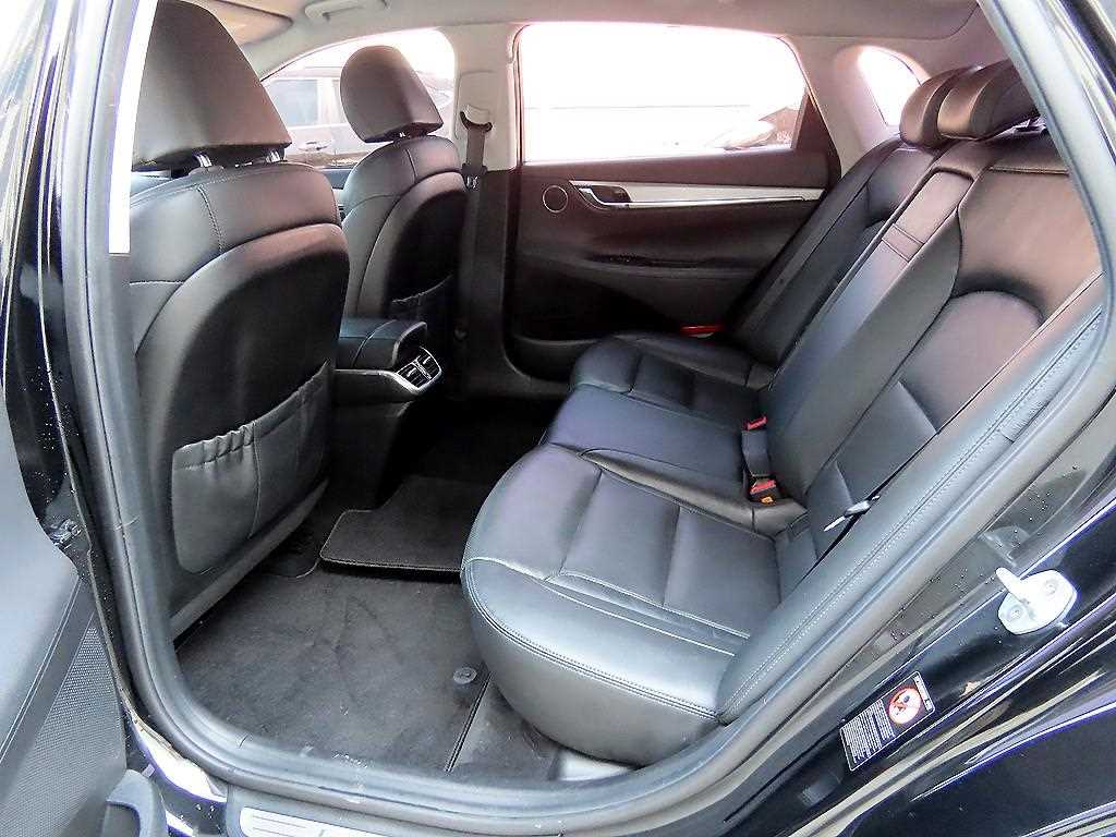 HYUNDAI Grandeur - Vista 6