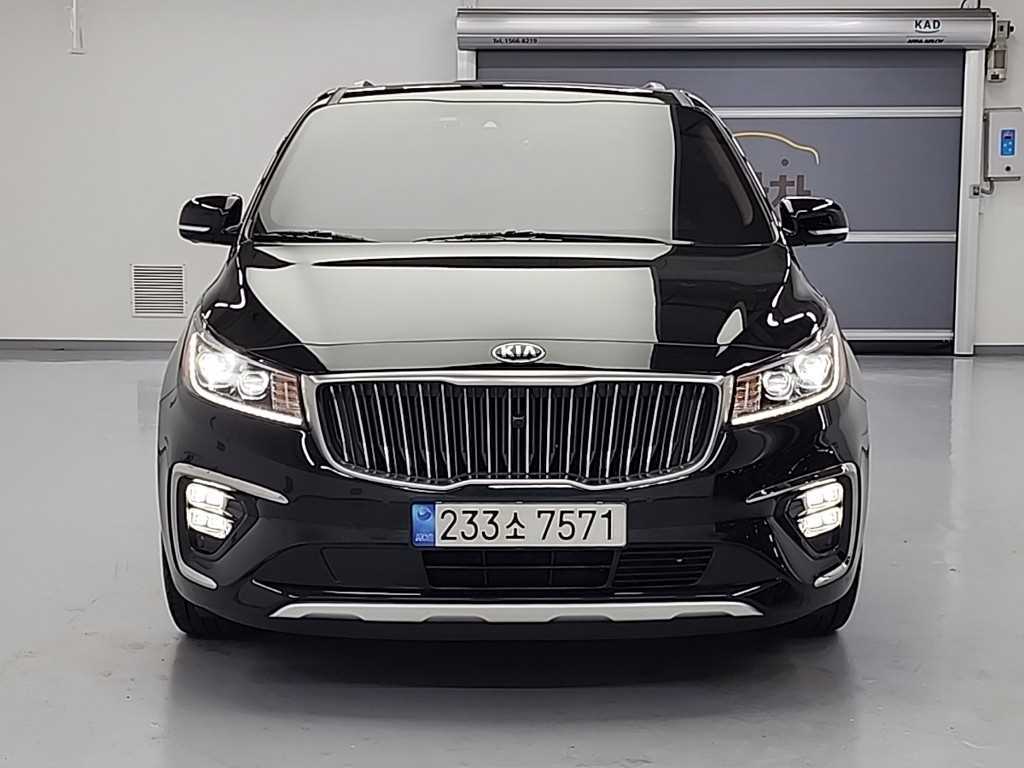 KIA Carnival - Vista 2