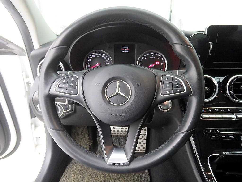 Mercedes Benz C Class - Vista 11