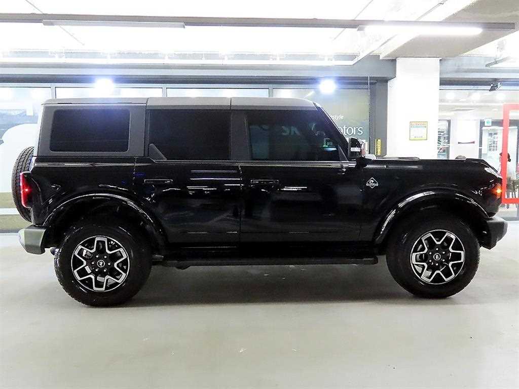 Ford Bronco - Vista 3