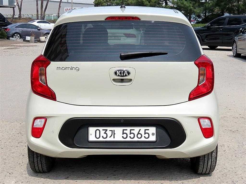 KIA Morning - Vista 4